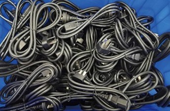 AI+機器人解鎖新場景，梅卡曼德線束抓取方案發布