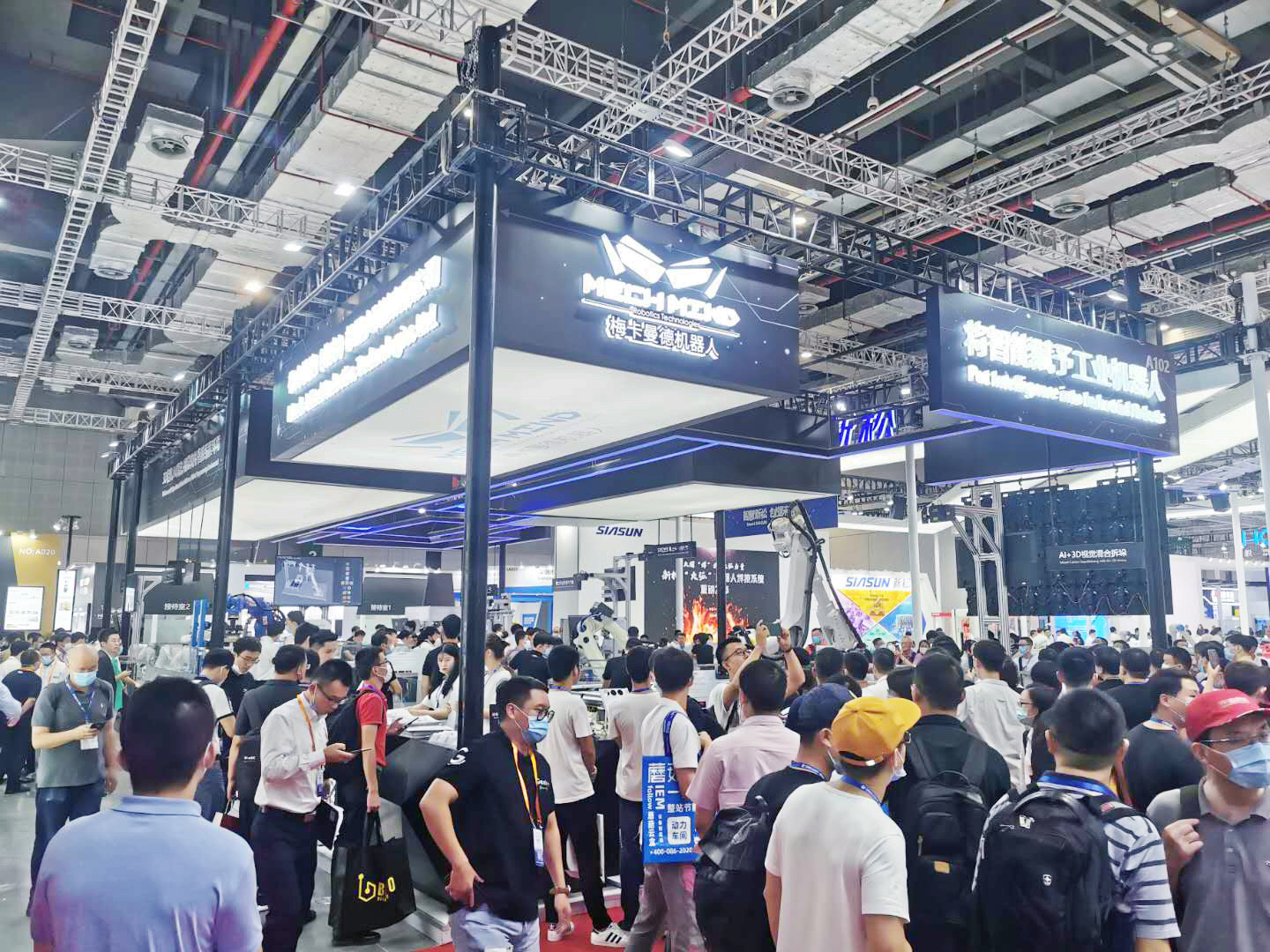 梅卡曼德工博會現場|3大新品、7大解決方案、10大合作展臺，奏響“智造”之聲